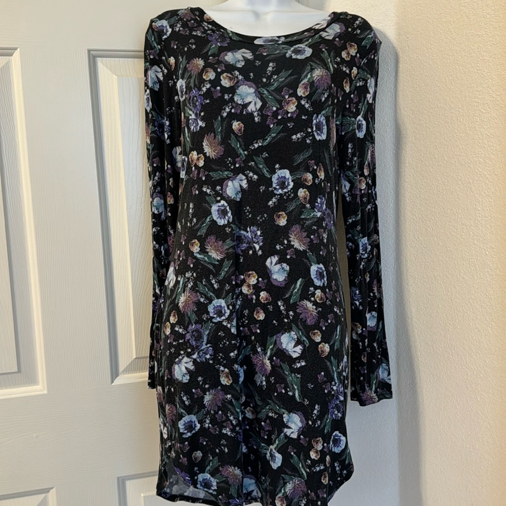 Wet seal M flower tunic/dress